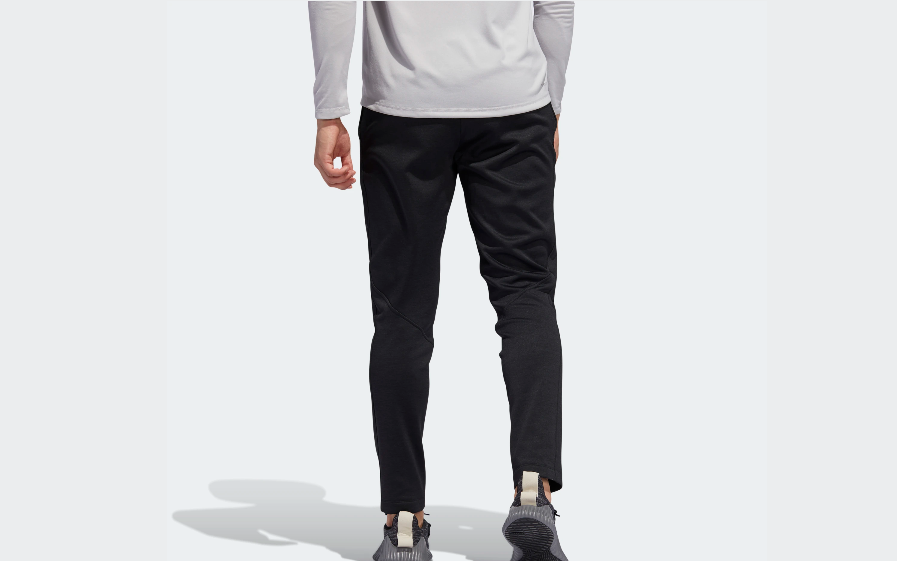 tuta adidas uomo stretta